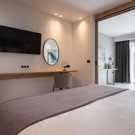 ניקיטי Lagomandra Luxury Suites With Private Pools מראה חיצוני תמונה