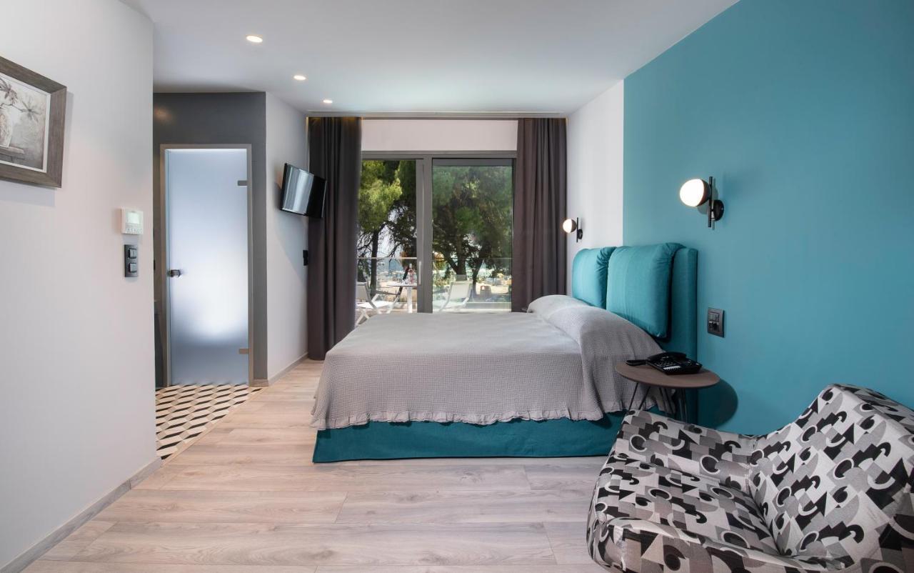 ניקיטי Lagomandra Luxury Suites With Private Pools מראה חיצוני תמונה