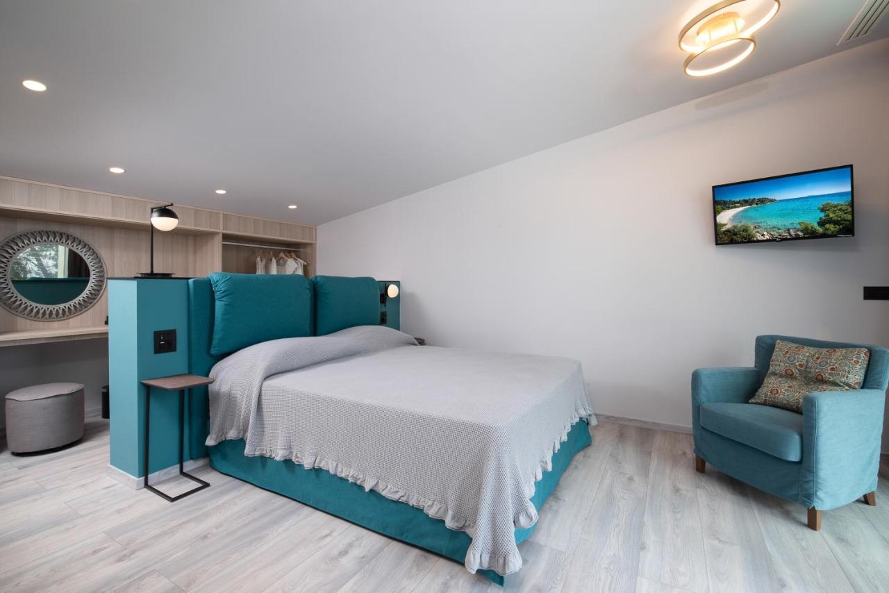 ניקיטי Lagomandra Luxury Suites With Private Pools מראה חיצוני תמונה