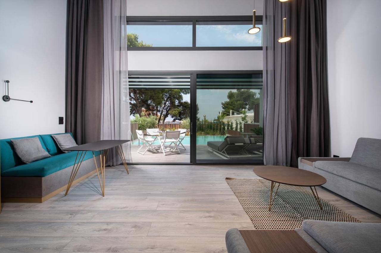ניקיטי Lagomandra Luxury Suites With Private Pools מראה חיצוני תמונה