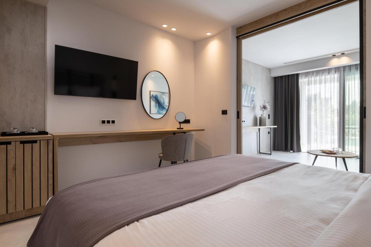 ניקיטי Lagomandra Luxury Suites With Private Pools מראה חיצוני תמונה